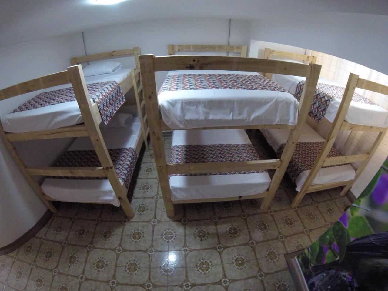 La Otra Mitad Hostel Armenia  Bagian luar foto